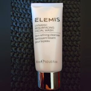 ELEMIS DYNAMIC RESURFACING FACIAL WASH